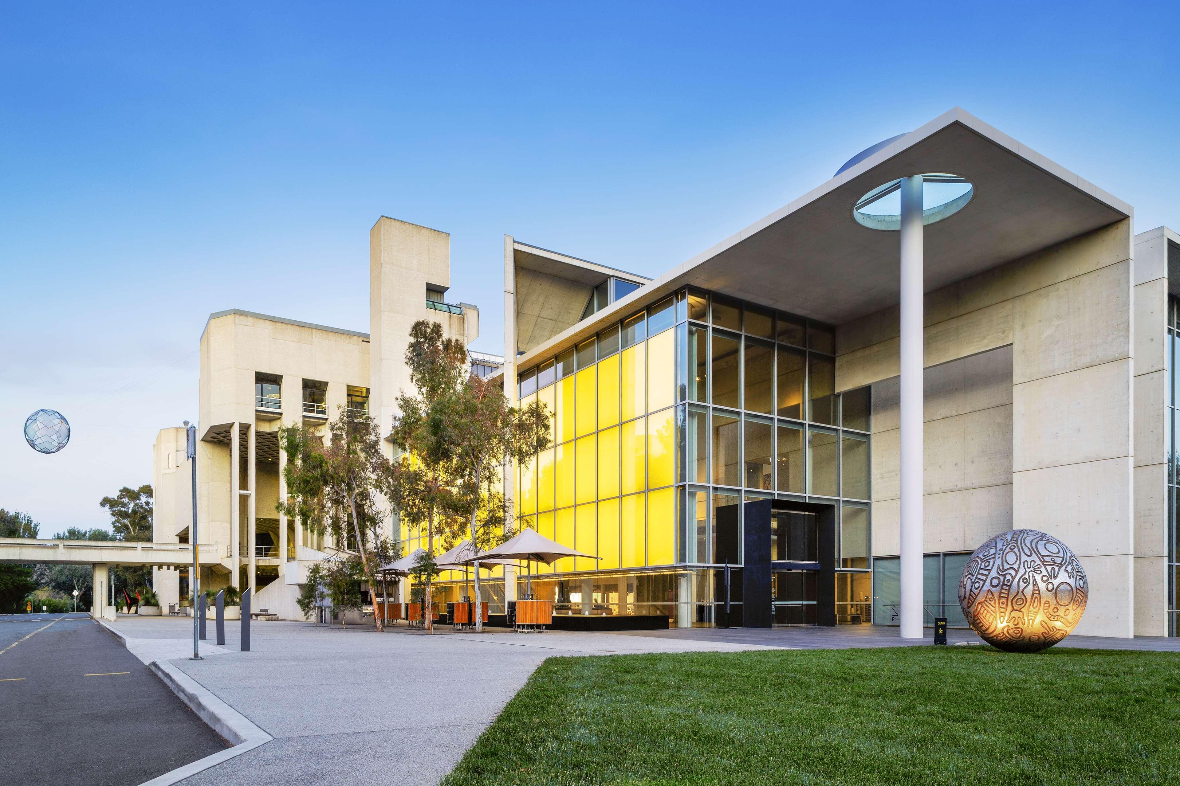 Hyatt Hotel Canberra - A Park Hyatt Hotel מראה חיצוני תמונה The National Institute of Dramatic Art